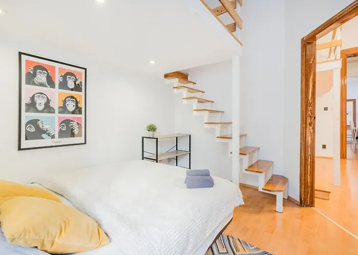 Secluded Spacious Oasis-best Location In Downtown Budapest