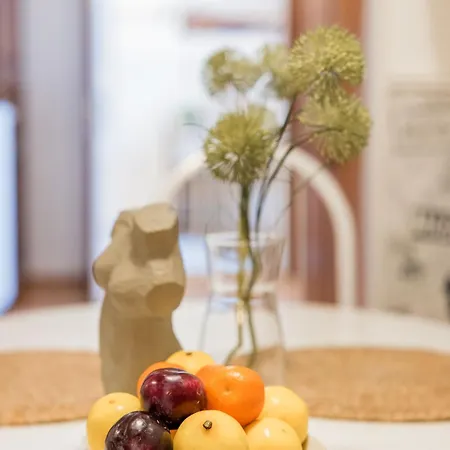 דירה Secluded Spacious Oasis-best Location In Downtown בודפשט