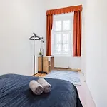 Apartament Secluded Spacious Oasis-best Location In Downtown