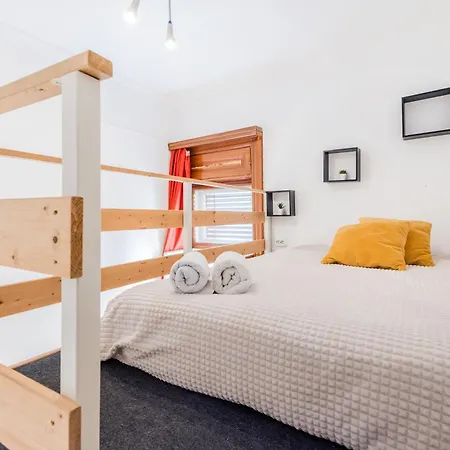 Secluded Spacious Oasis-best Location In Downtown Будапешт