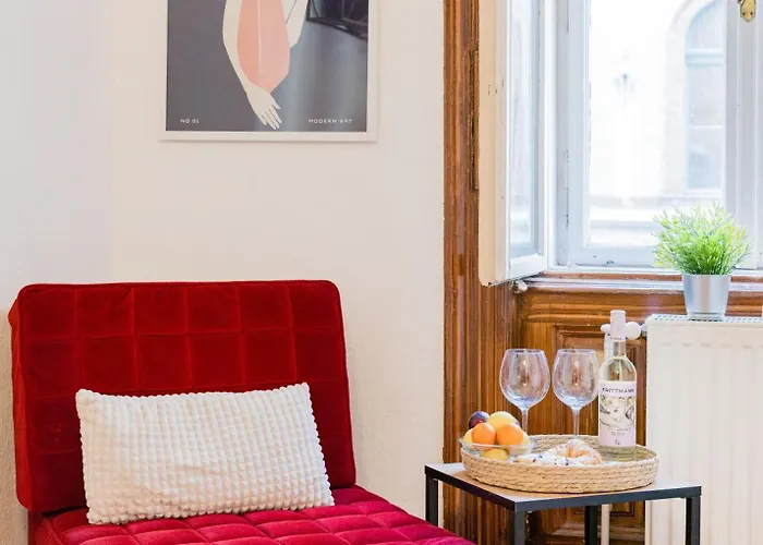 Lägenhet Secluded Spacious Oasis-best Location In Downtown Budapest